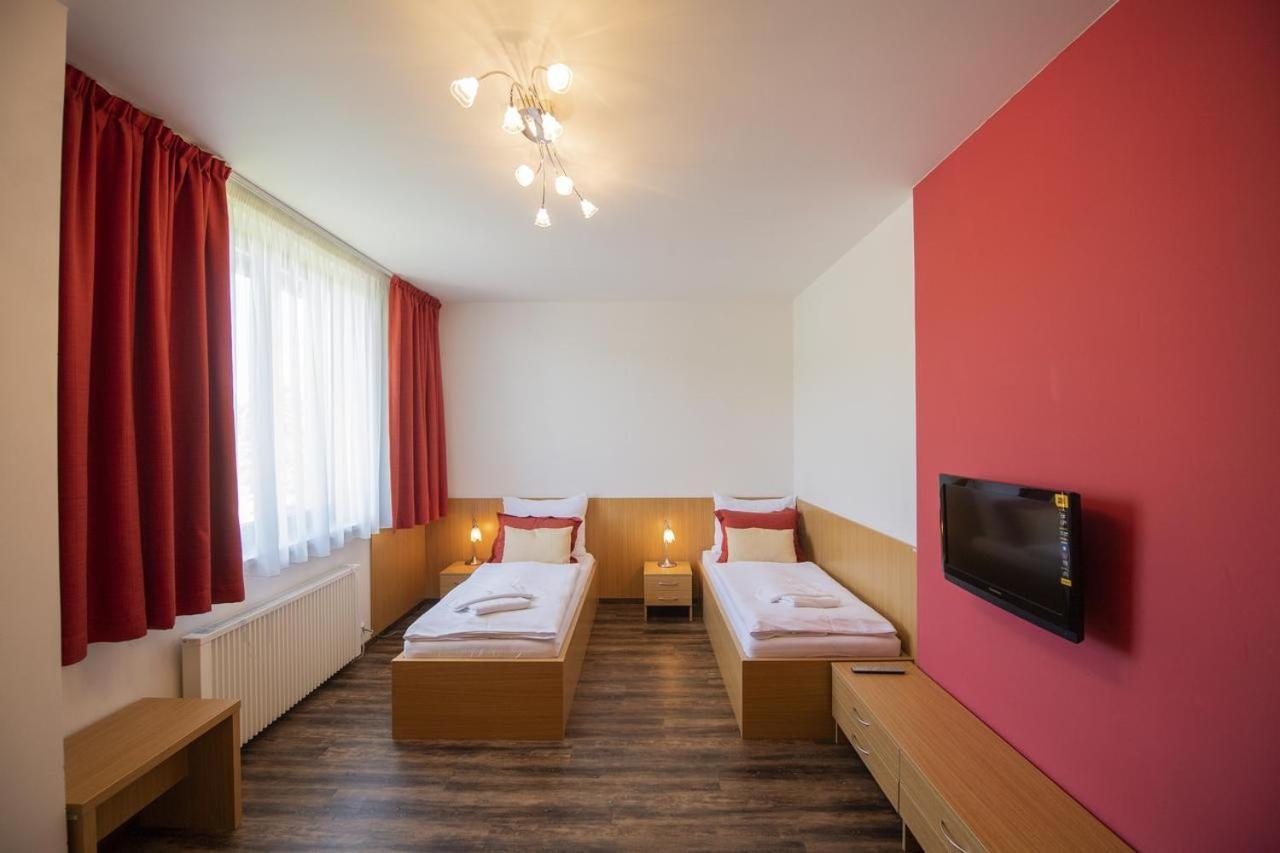Hotel Berounka Hrebecniky Zewnętrze zdjęcie